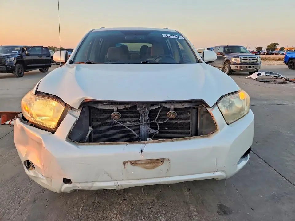 2010 TOYOTA HIGHLANDER BASE  