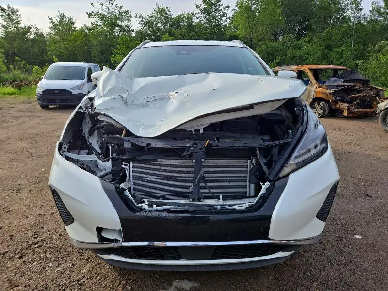 2024 NISSAN MURANO SV  