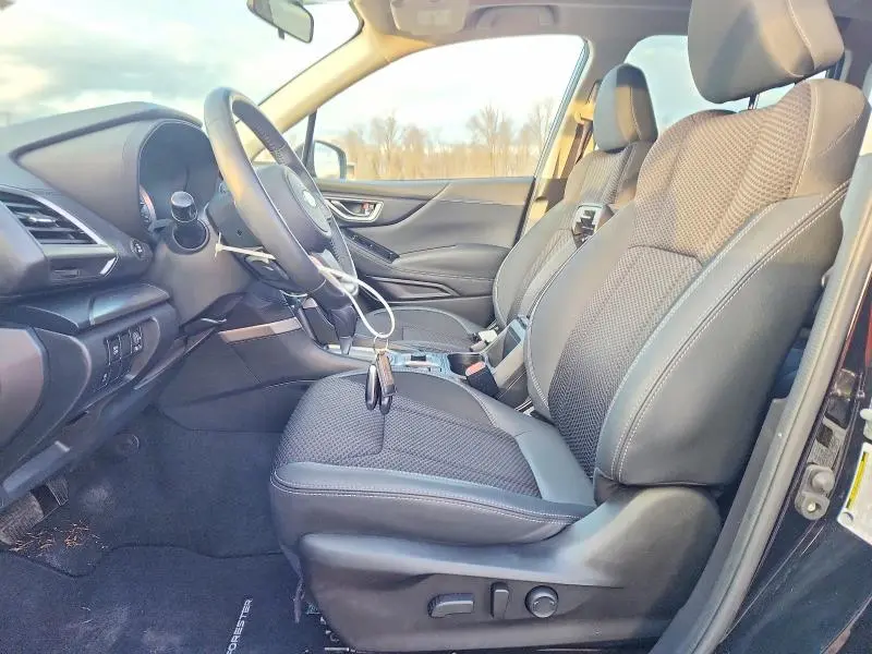 2023 SUBARU FORESTER PREMIUM  