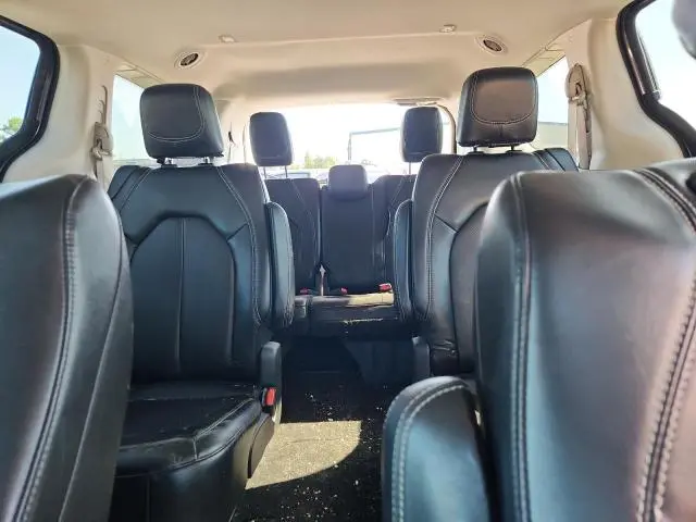 2020 CHRYSLER VOYAGER LXI  