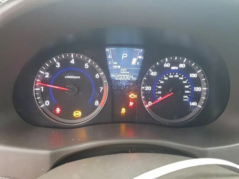 2013 HYUNDAI ACCENT GLS  