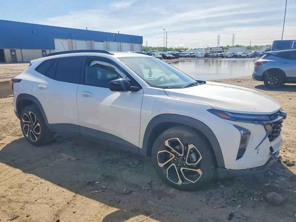 2025 CHEVROLET TRAX 2RS  