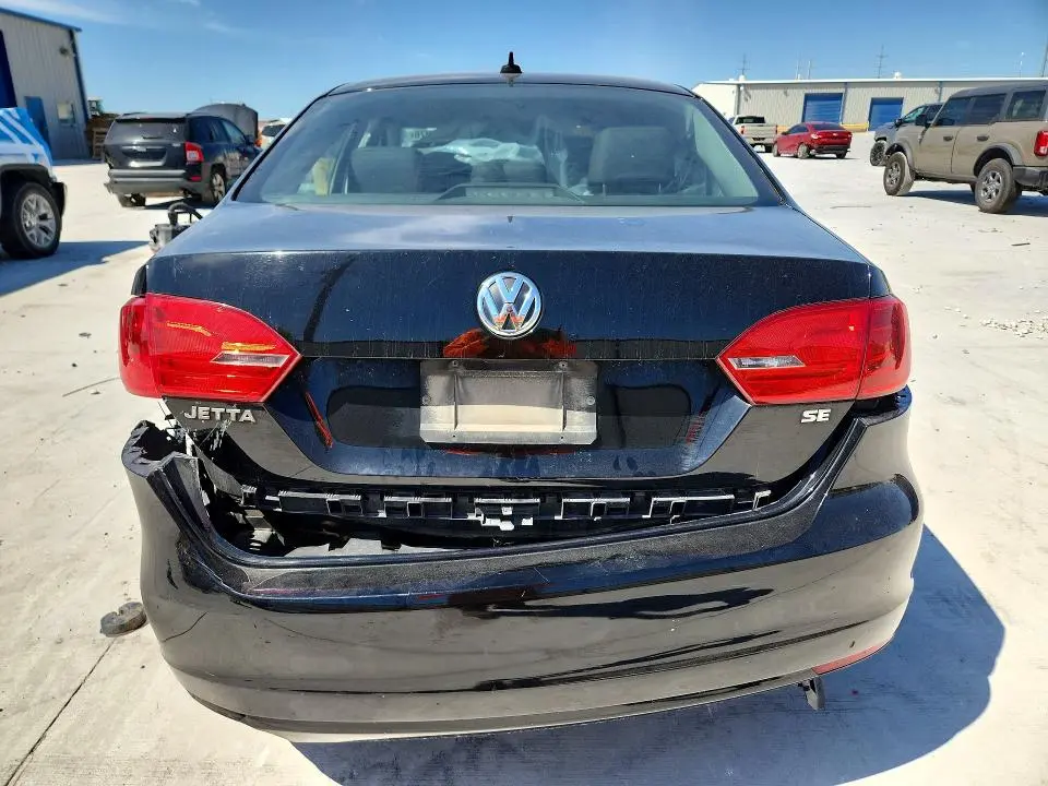 2014 VOLKSWAGEN JETTA SE  