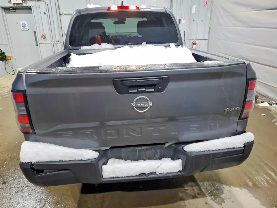2024 NISSAN FRONTIER S  