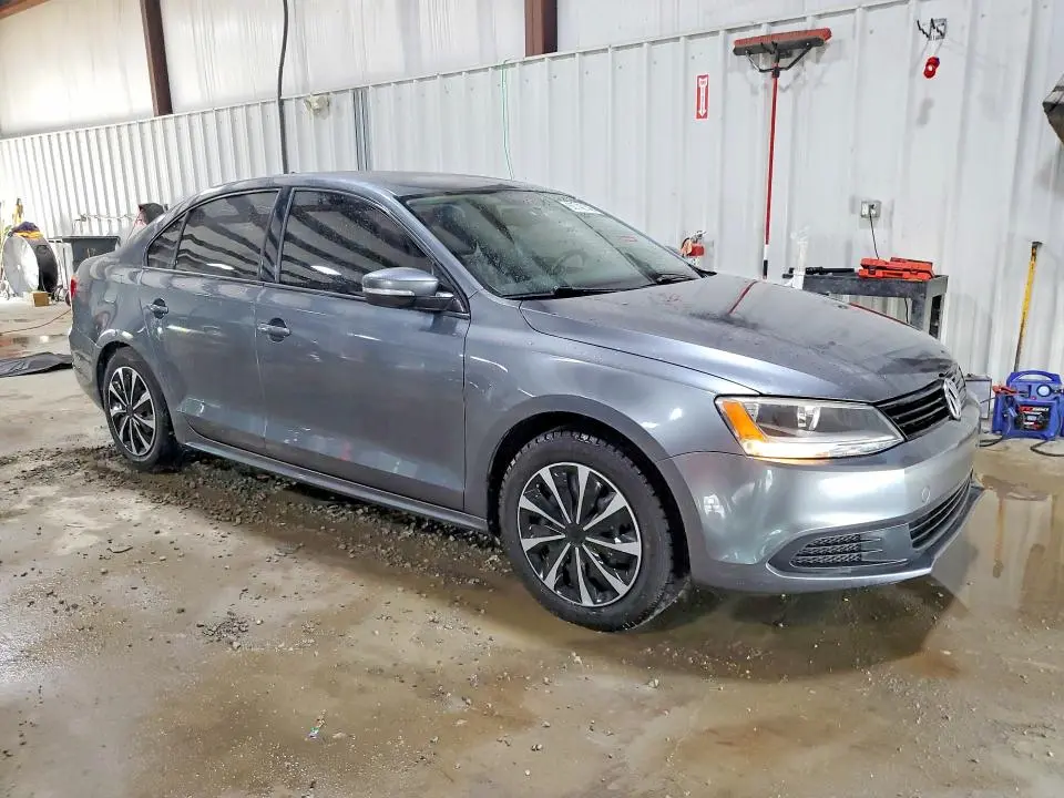2014 VOLKSWAGEN JETTA SE  