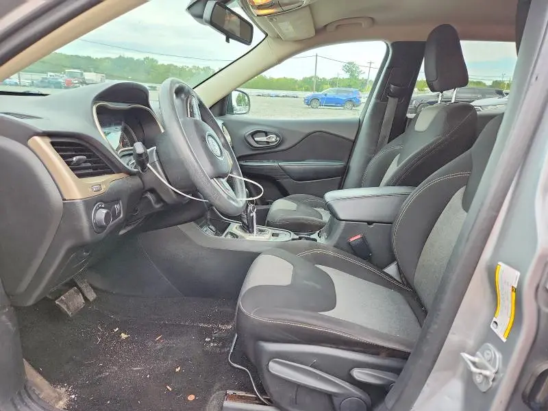 2015 JEEP CHEROKEE SPORT  