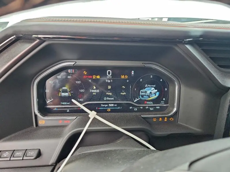 2025 GMC SIERRA K2500 AT4  