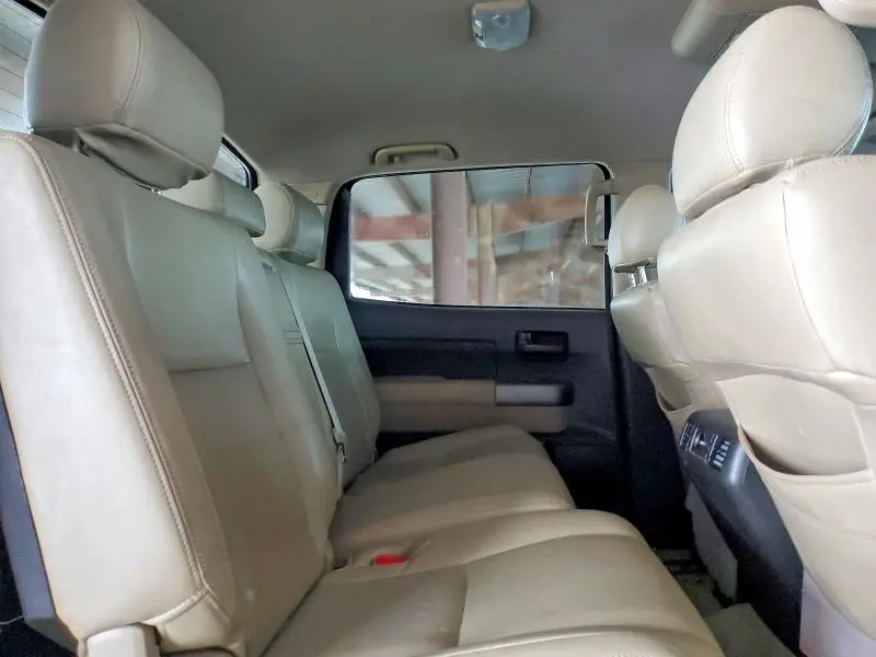 2011 TOYOTA TUNDRA CREWMAX SR5  