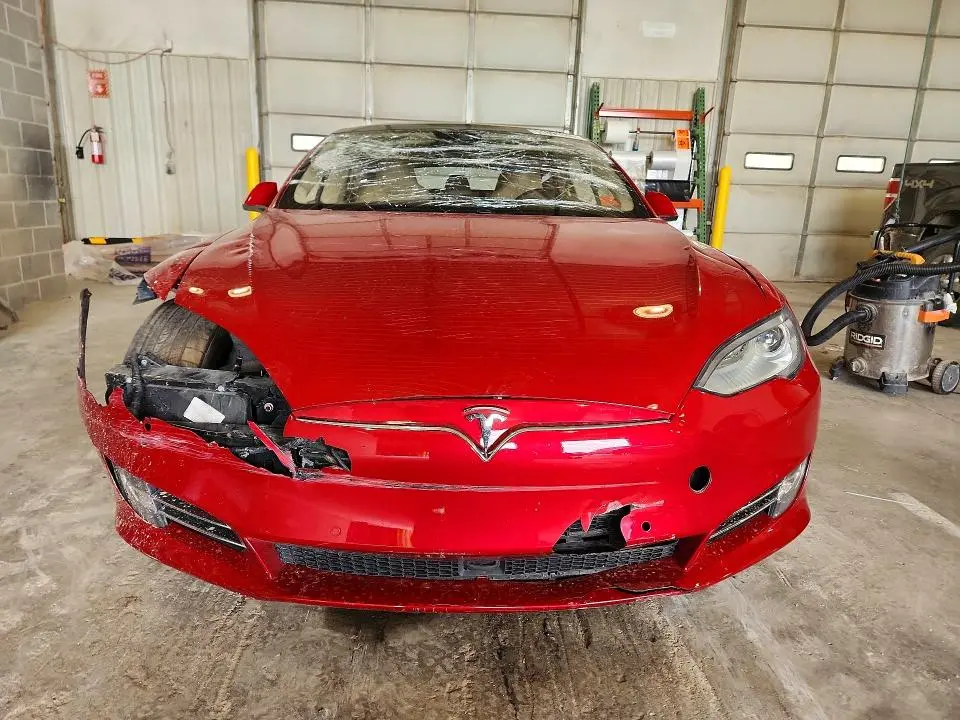 2015 TESLA MODEL S   