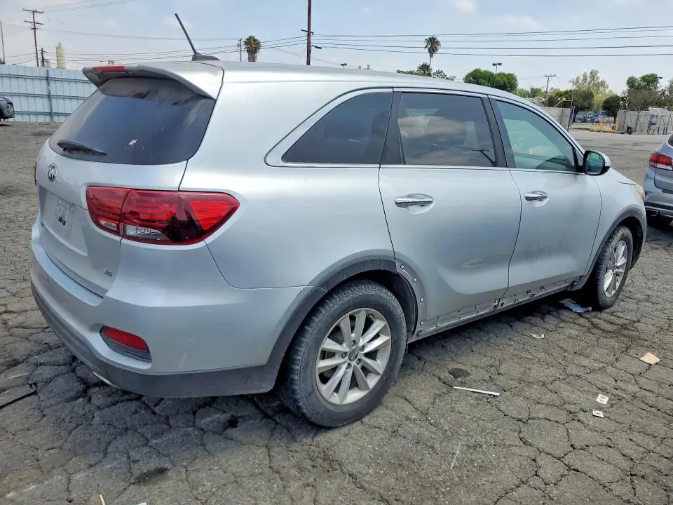 2019 KIA SORENTO LX V6  