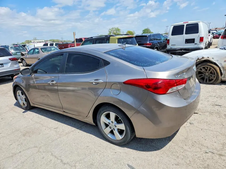 2013 HYUNDAI ELANTRA GLS  