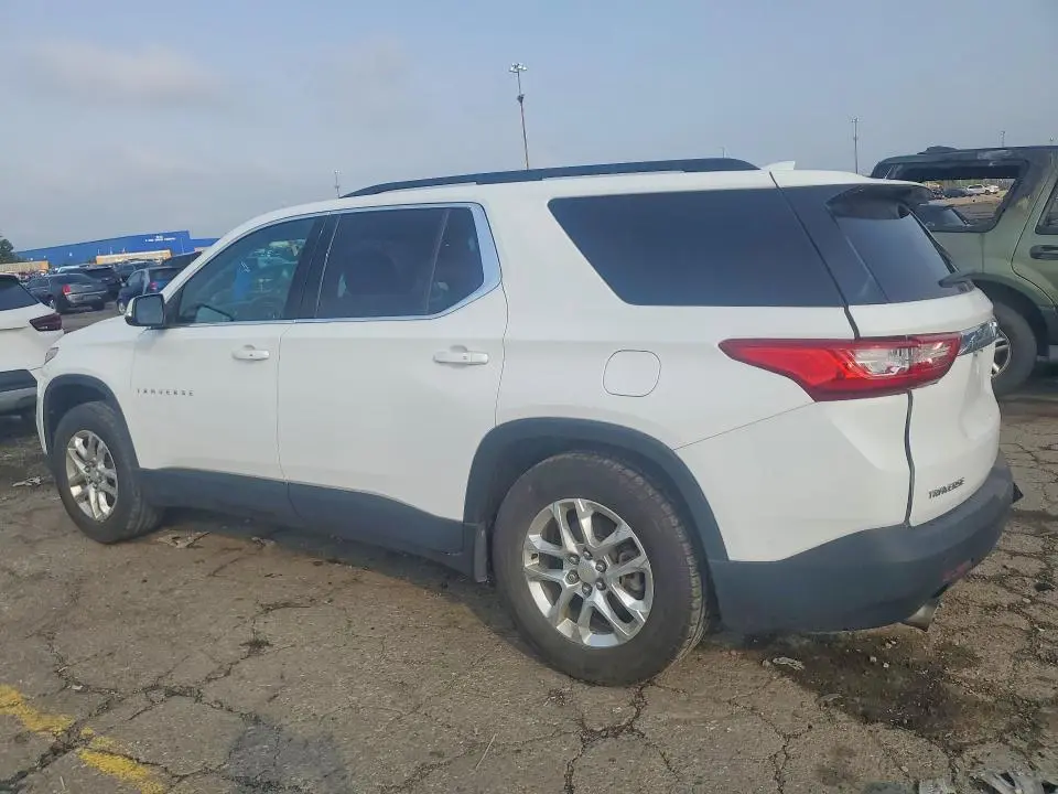 2021 CHEVROLET TRAVERSE LT  