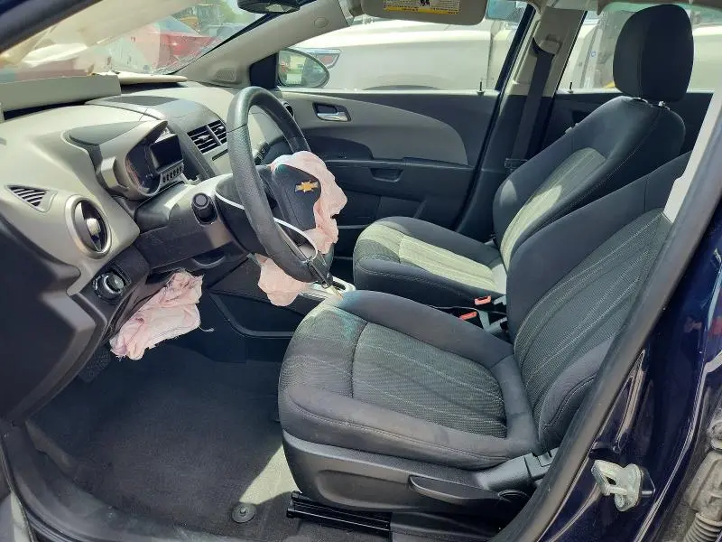 2015 CHEVROLET SONIC LT  