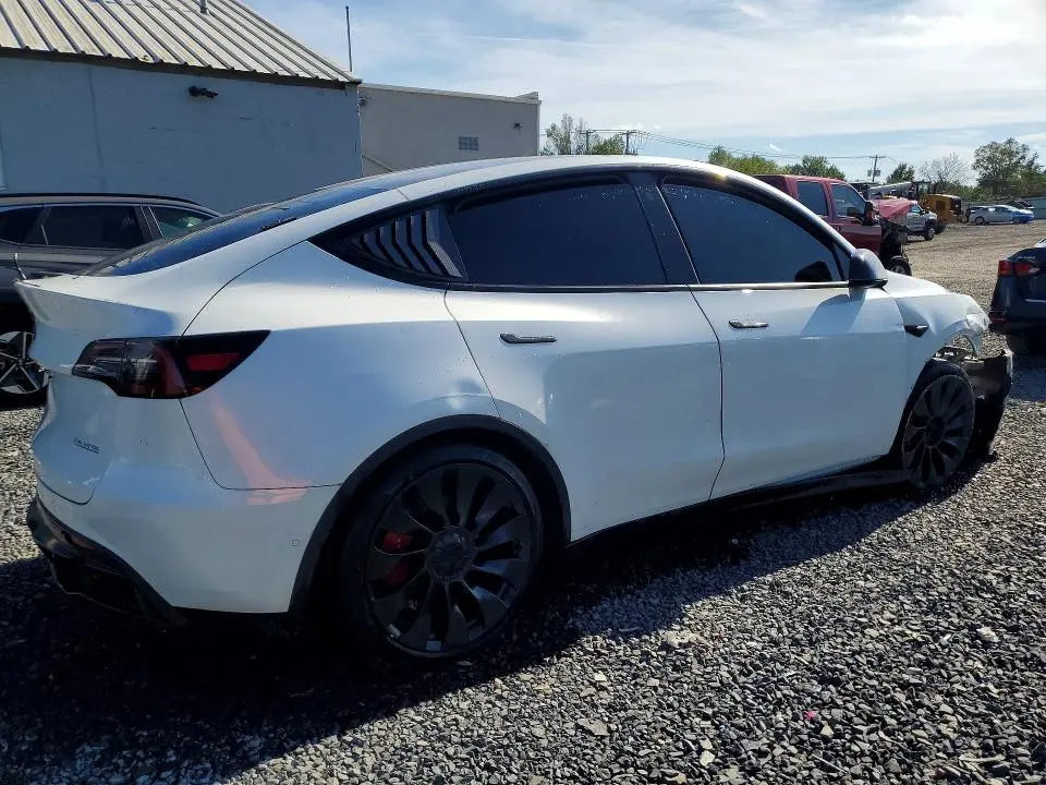 2022 TESLA MODEL Y   