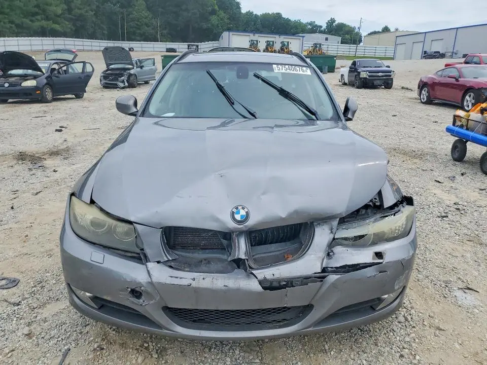 2011 BMW 328 XI  