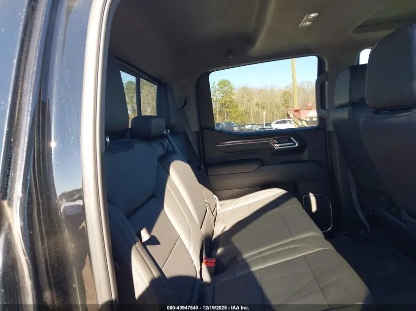 2025 CHEVROLET SILVERADO 1500 4WD  SHORT BED LT TRAIL BOSS