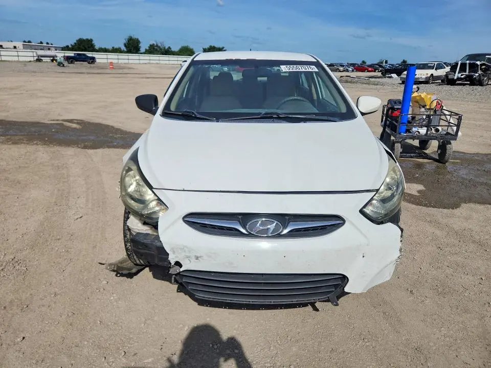2013 HYUNDAI ACCENT GLS  