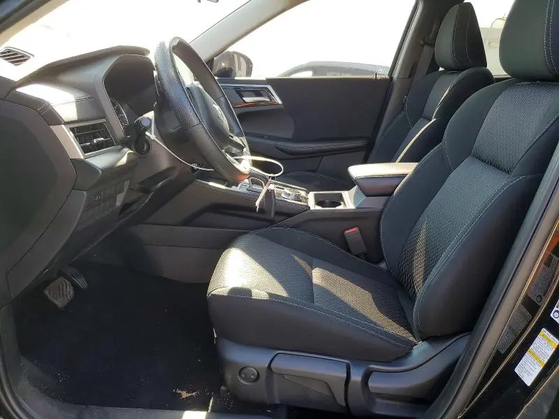 2023 MITSUBISHI OUTLANDER ES  