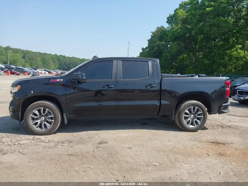 2022 CHEVROLET SILVERADO 1500 4WD  SHORT BED RST