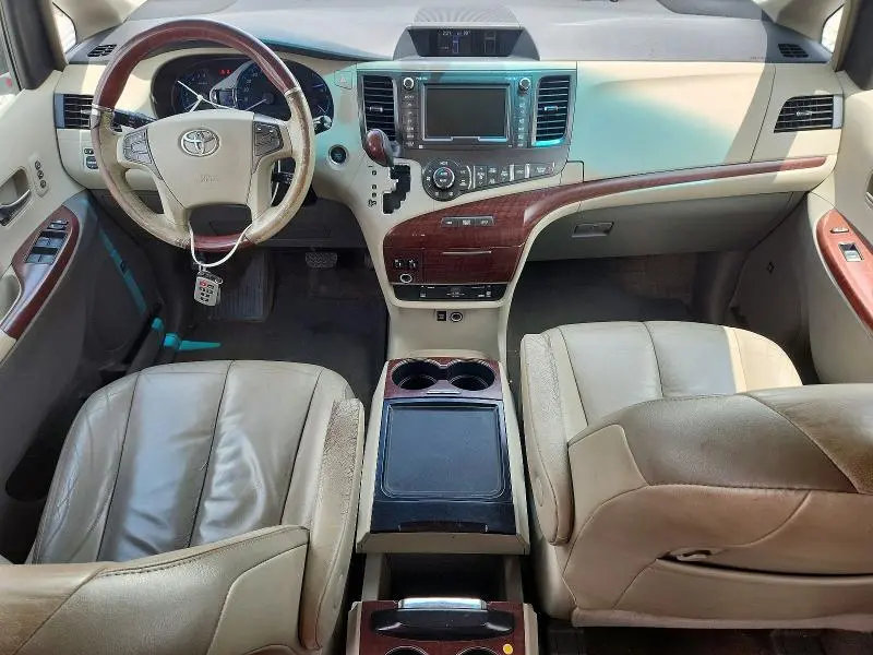 2012 TOYOTA SIENNA LIMITED 7-PASSENGER  