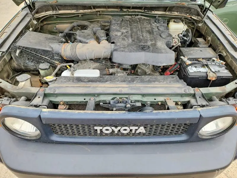 2011 TOYOTA FJ CRUISER BASE  