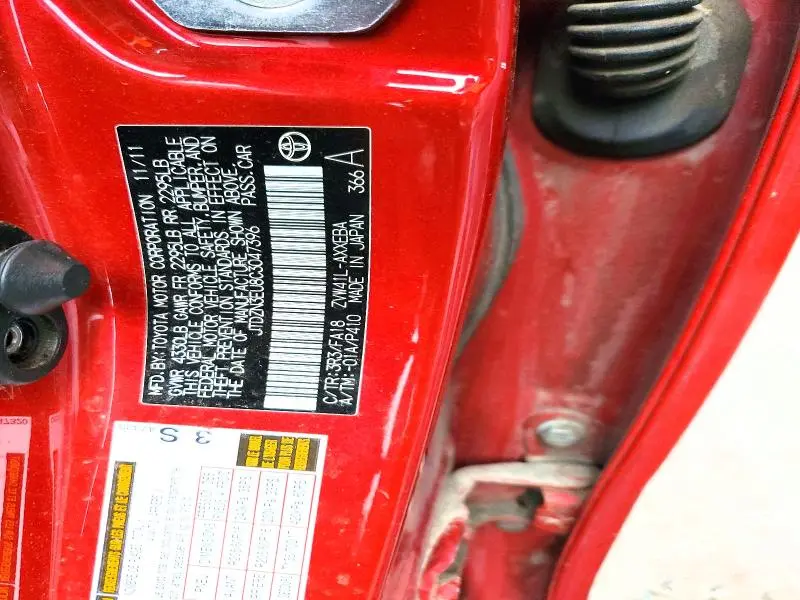 2012 TOYOTA PRIUS V THREE  