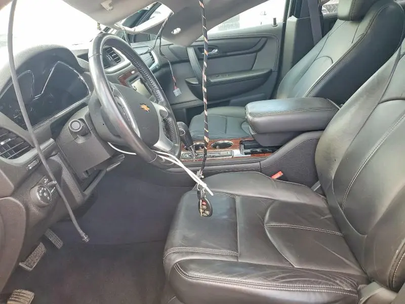 2014 CHEVROLET TRAVERSE LT  