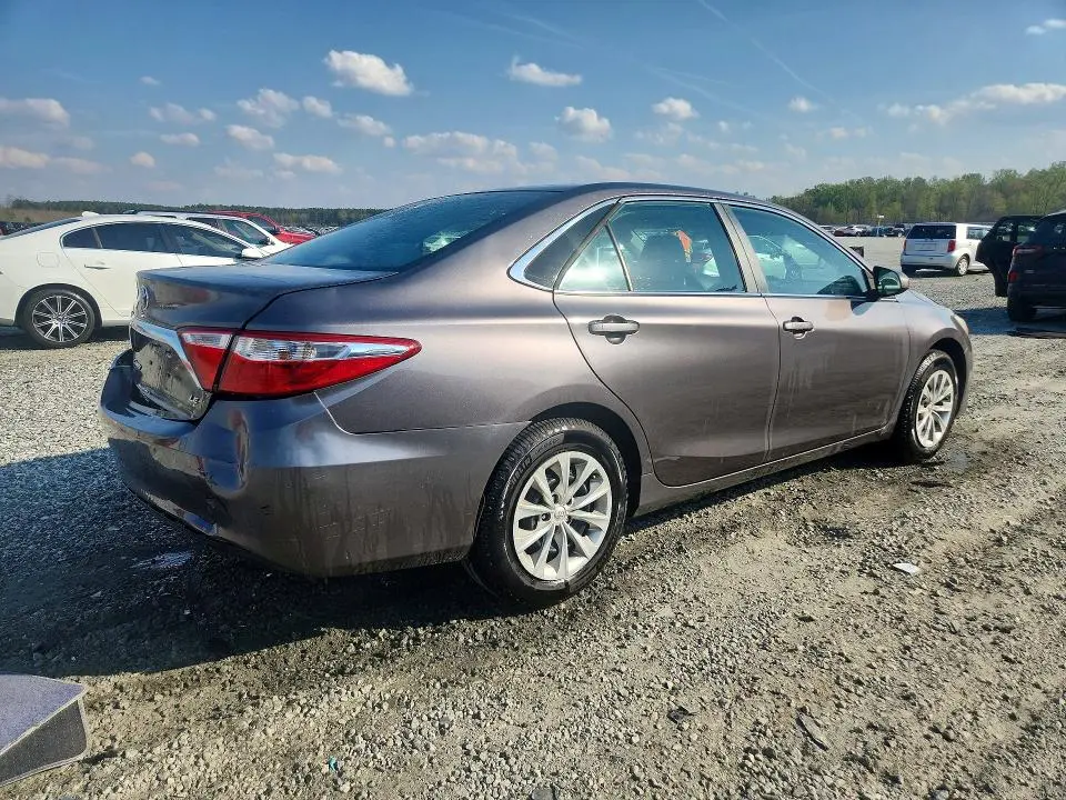 2015 TOYOTA CAMRY LE  