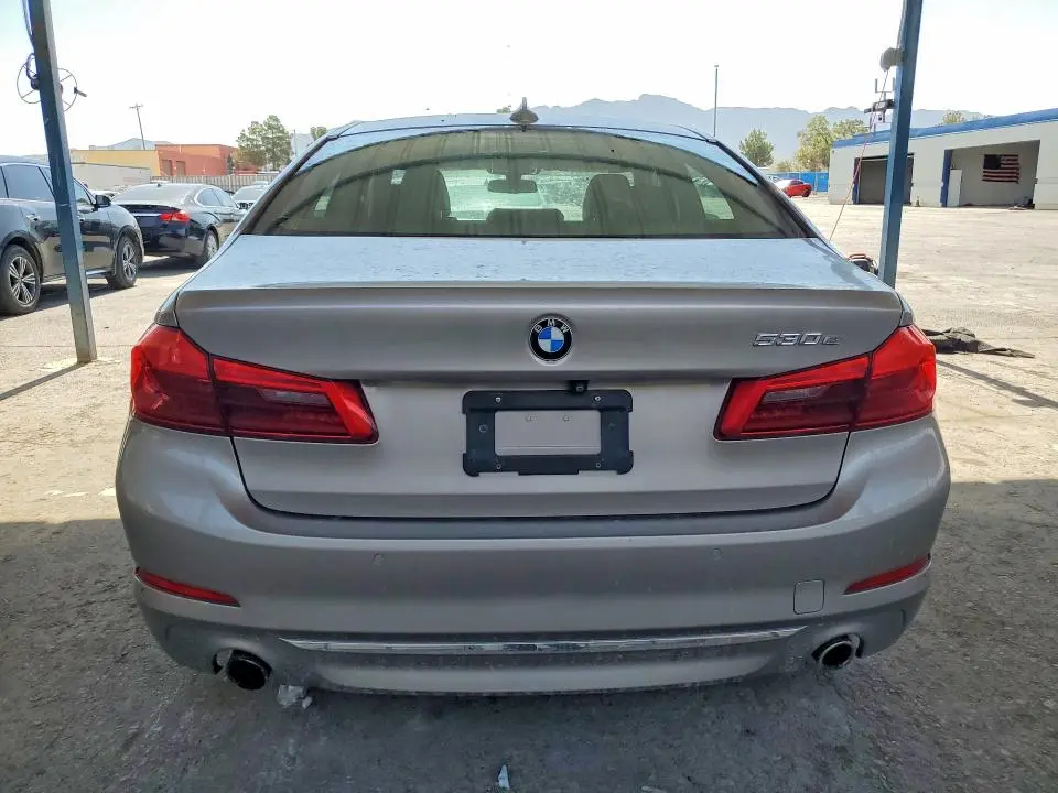 2018 BMW 530E   