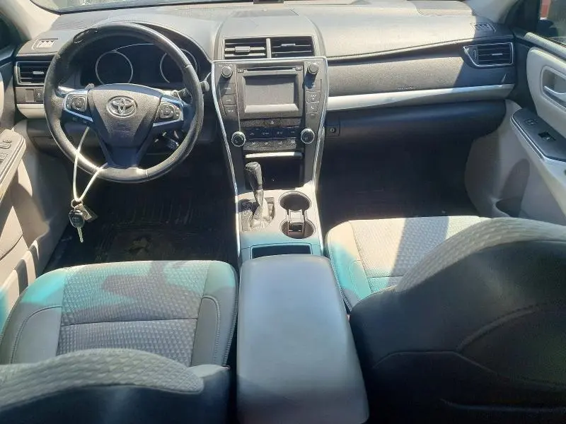 2015 TOYOTA CAMRY SE  
