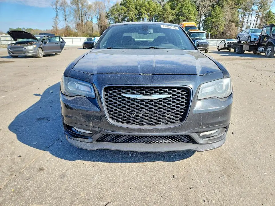 2019 CHRYSLER 300 S  