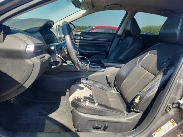 2019 NISSAN ALTIMA SR  