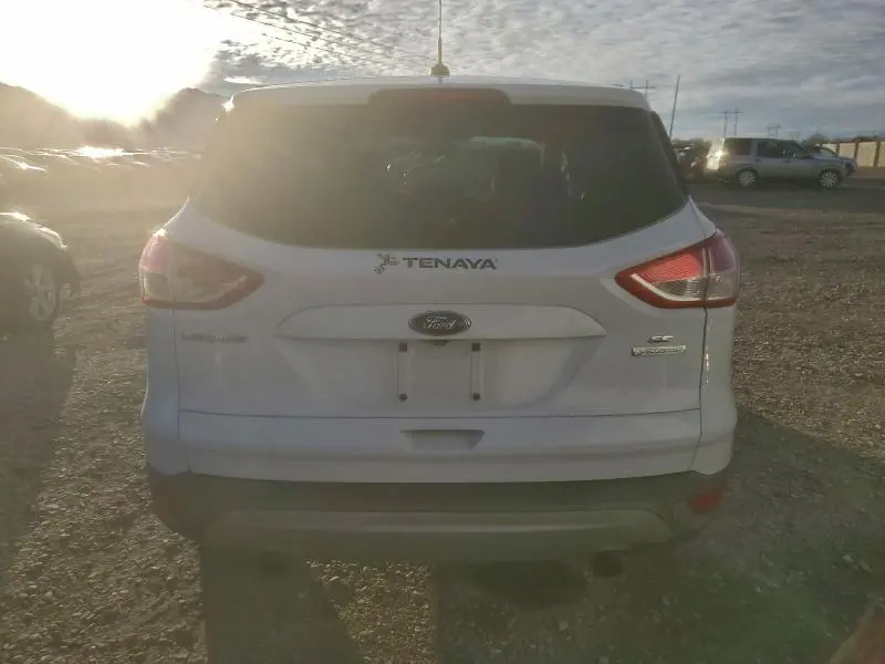 2015 FORD ESCAPE SE  