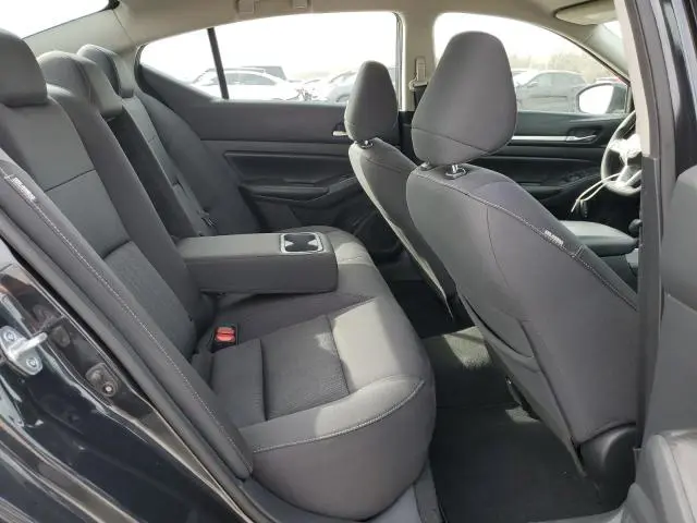 2022 NISSAN ALTIMA SV  