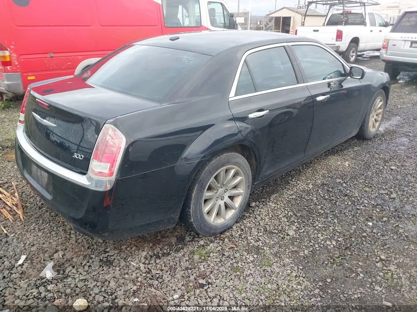 2012 CHRYSLER 300 LIMITED
