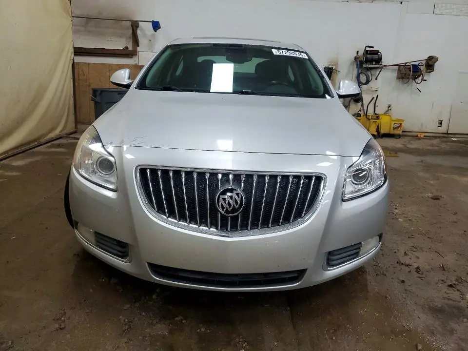 2011 BUICK REGAL CXL  
