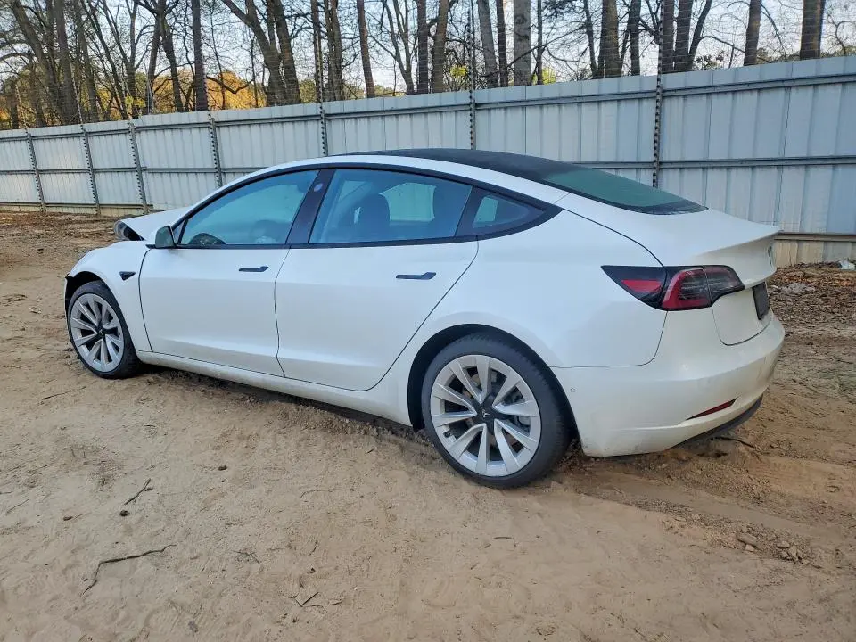 2021 TESLA MODEL 3   