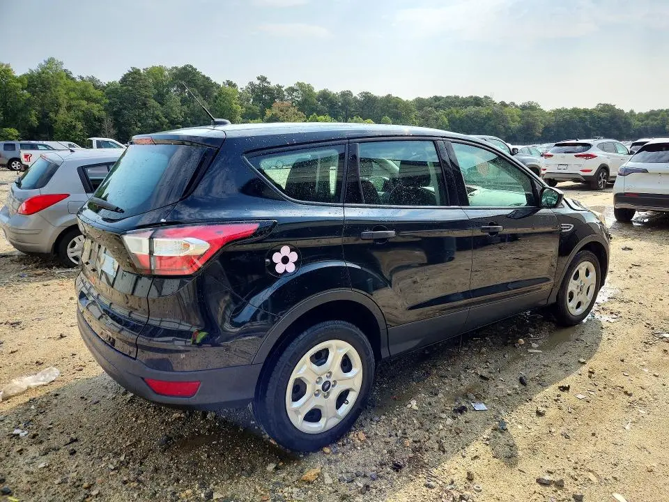 2017 FORD ESCAPE S  