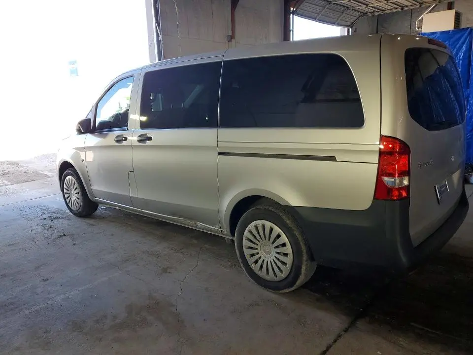 2016 MERCEDES-BENZ METRIS   