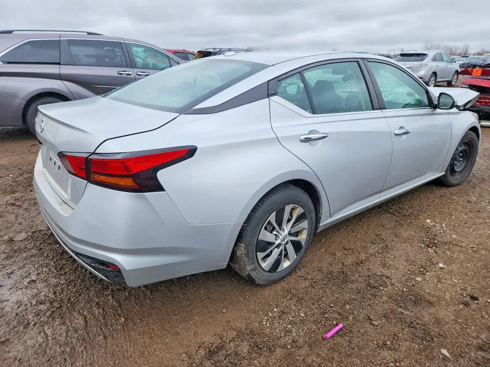 2019 NISSAN ALTIMA S  