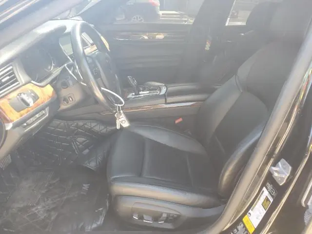 2014 BMW 750 XI  