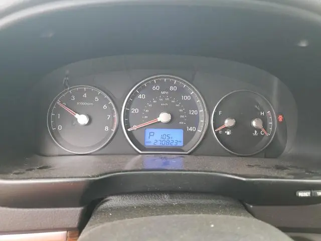 2012 HYUNDAI SANTA FE SE  