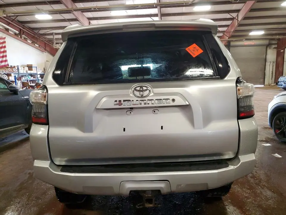 2014 TOYOTA 4RUNNER SR5  