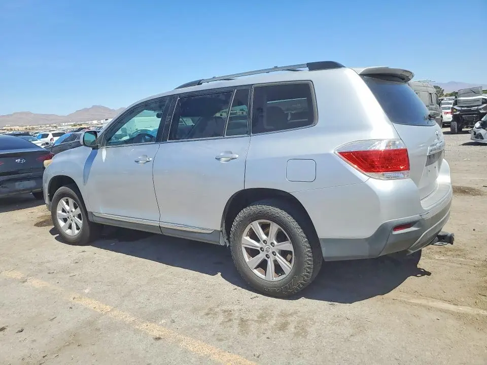 2011 TOYOTA HIGHLANDER BASE  