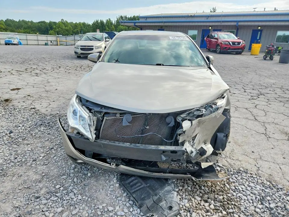 2013 TOYOTA CAMRY XLE  