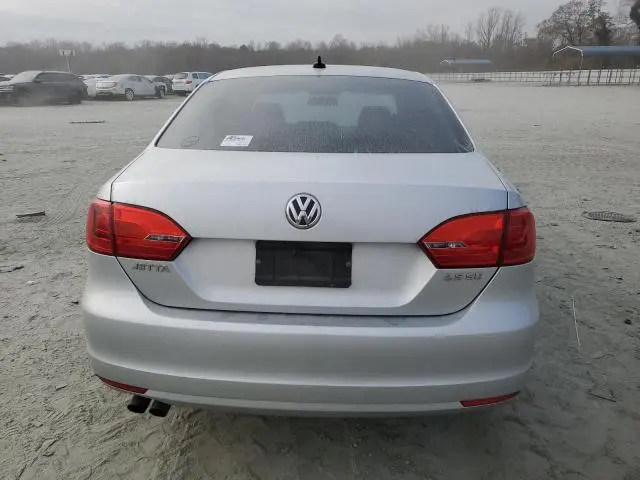 2013 VOLKSWAGEN JETTA SE  