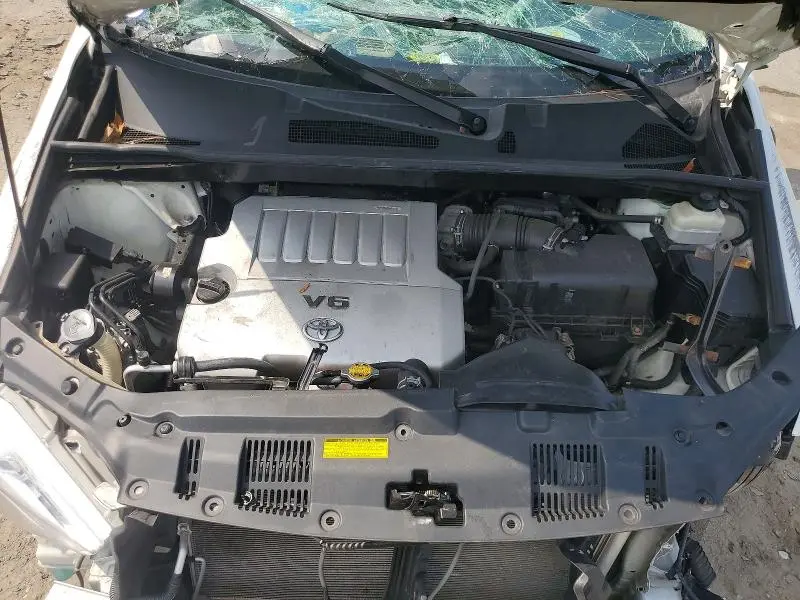 2013 TOYOTA HIGHLANDER PLUS  