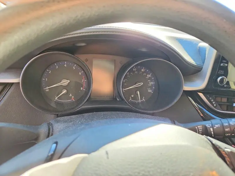 2021 TOYOTA C-HR LE  