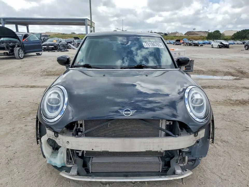 2020 MINI COOPER   