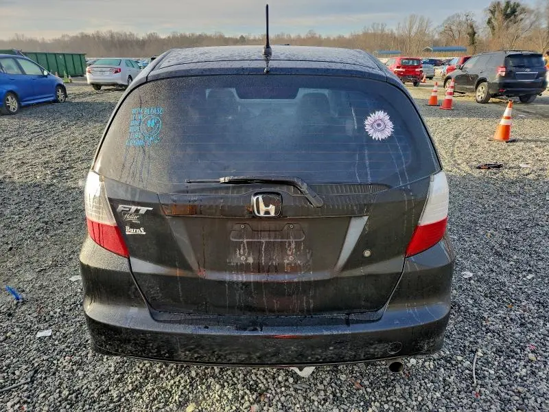 2010 HONDA FIT   